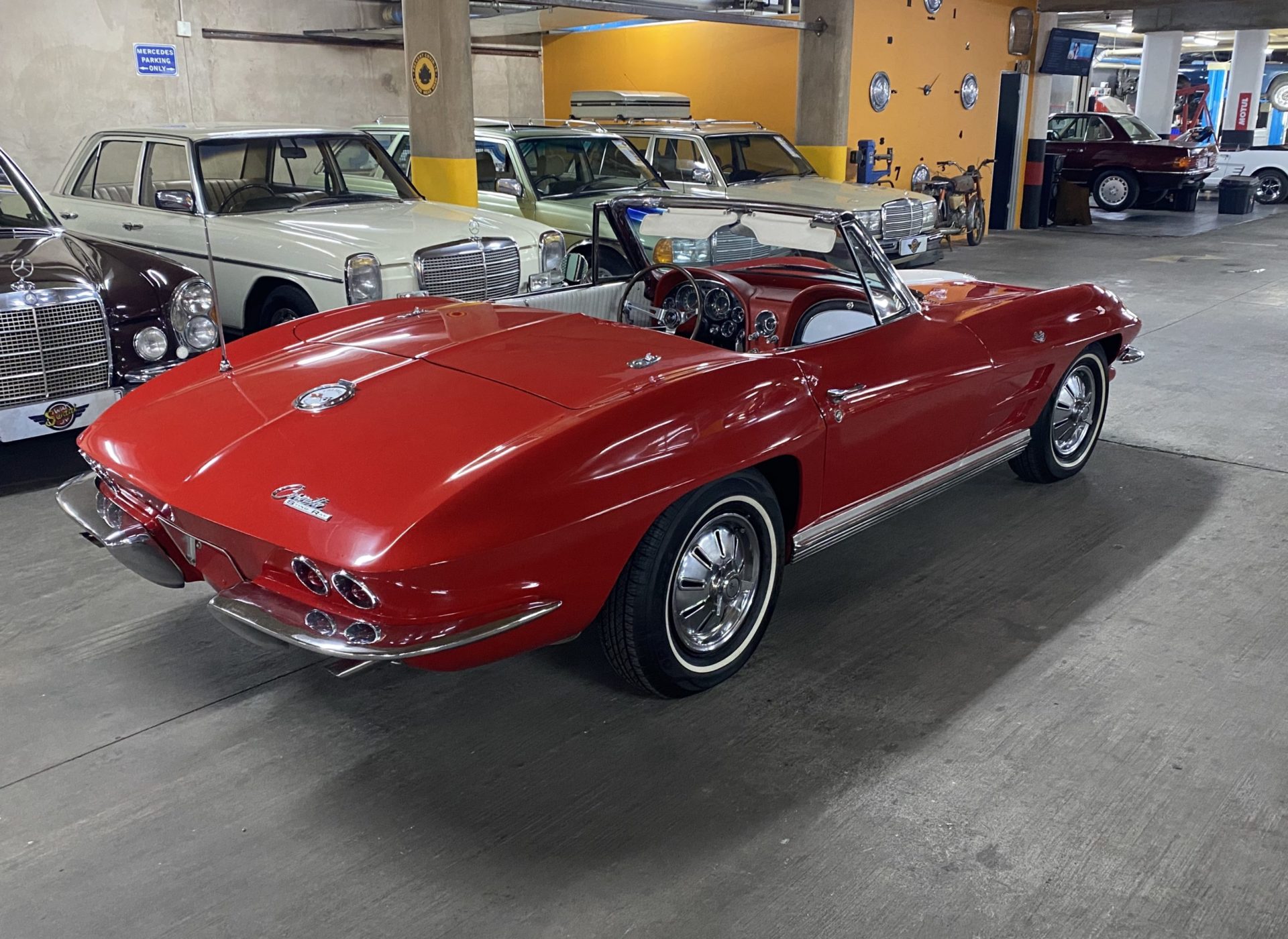 1964 Corvette Stingray 327 V8 Manual