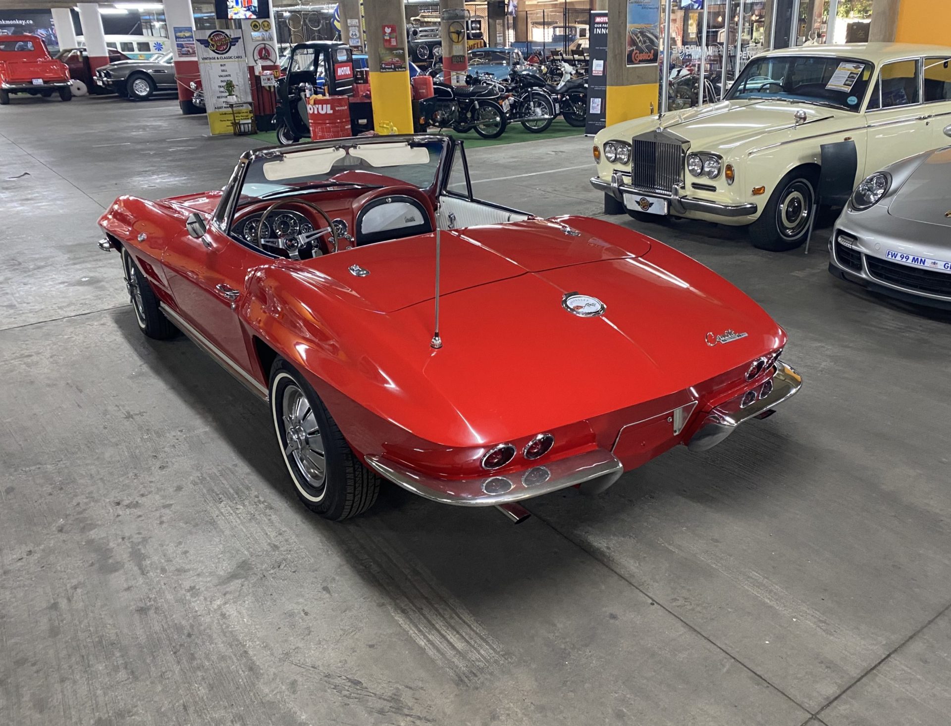 1964 Corvette Stingray 327 V8 Manual