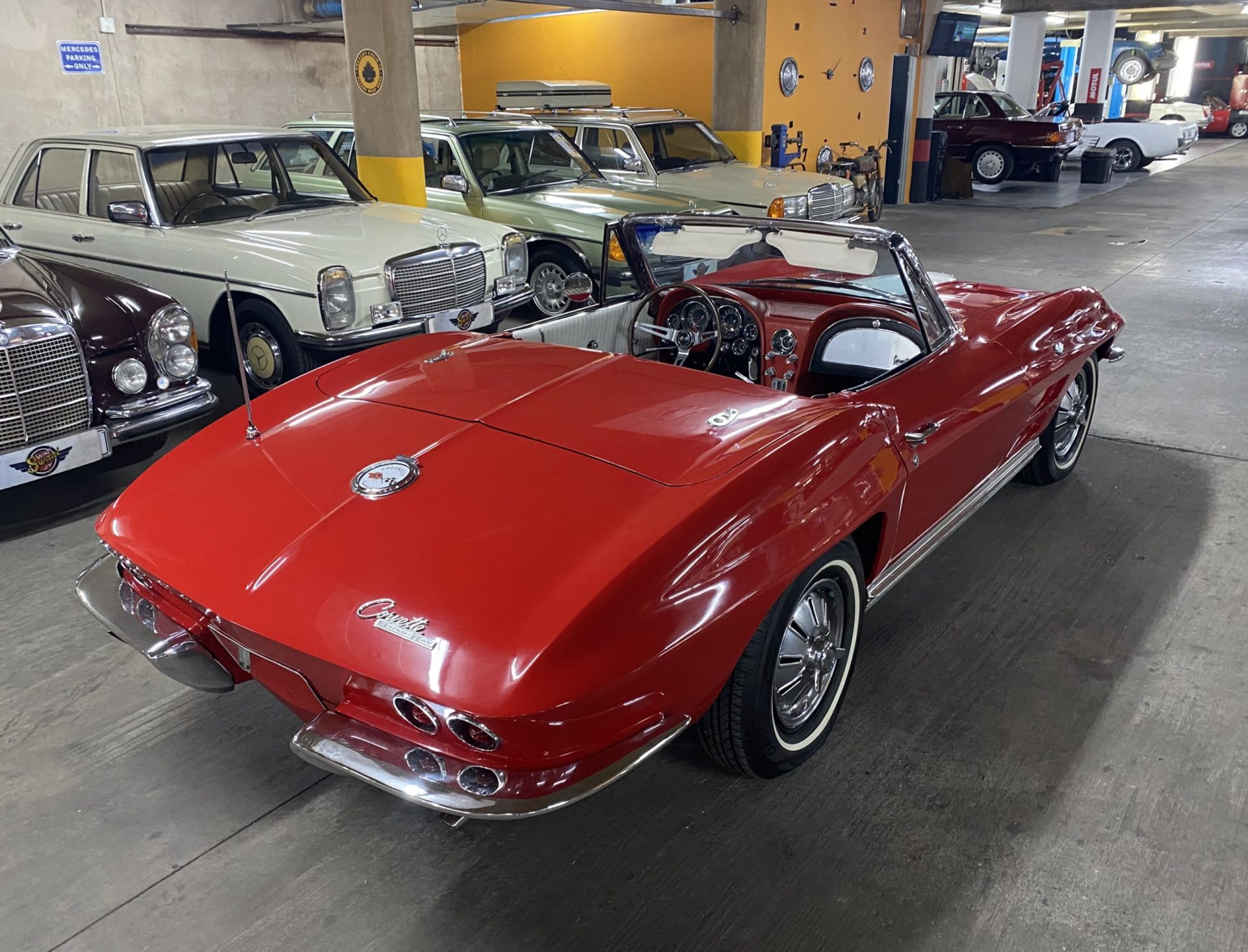 1964 Corvette Stingray 327 V8 Manual