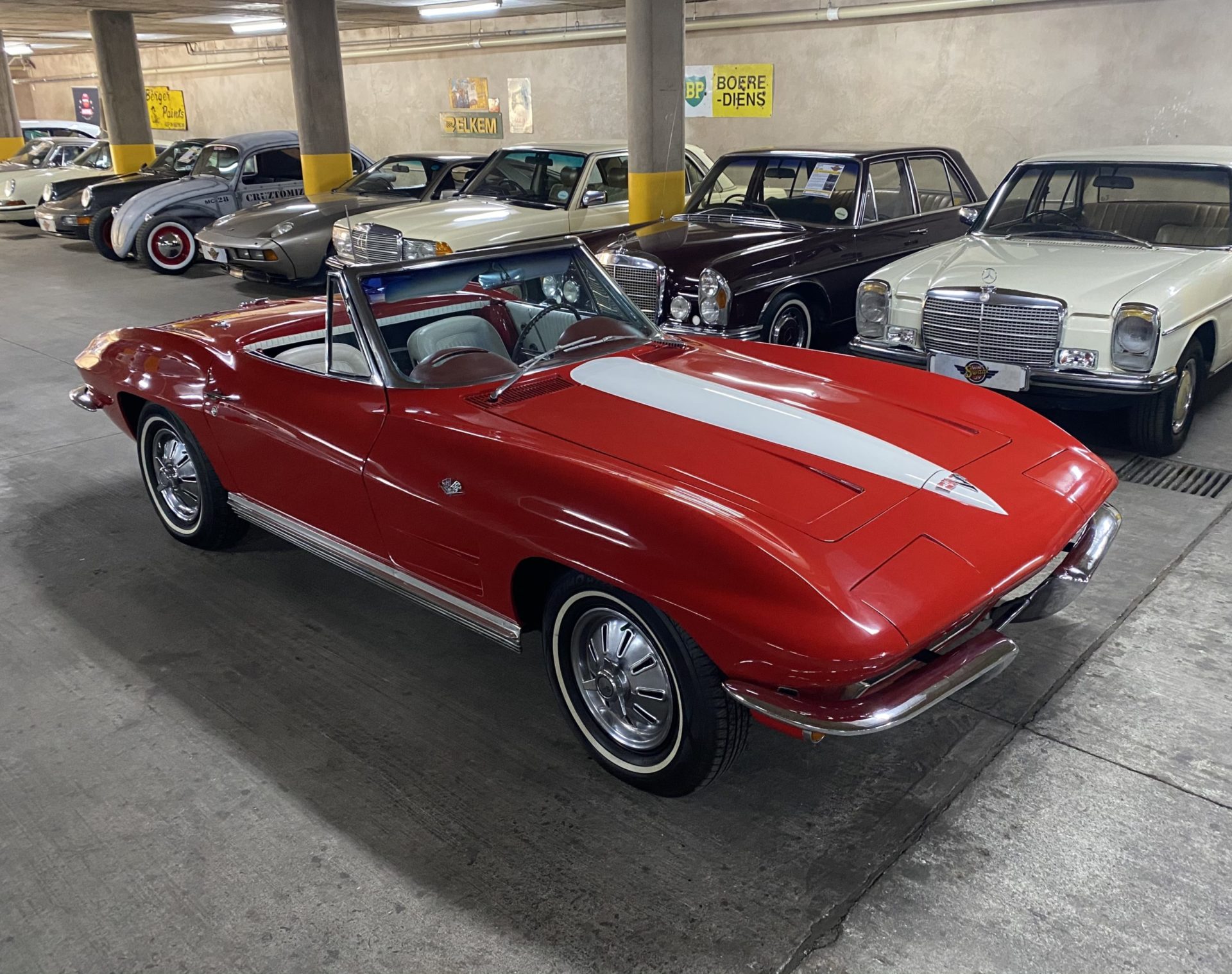 1964 Corvette Stingray 327 V8 Manual