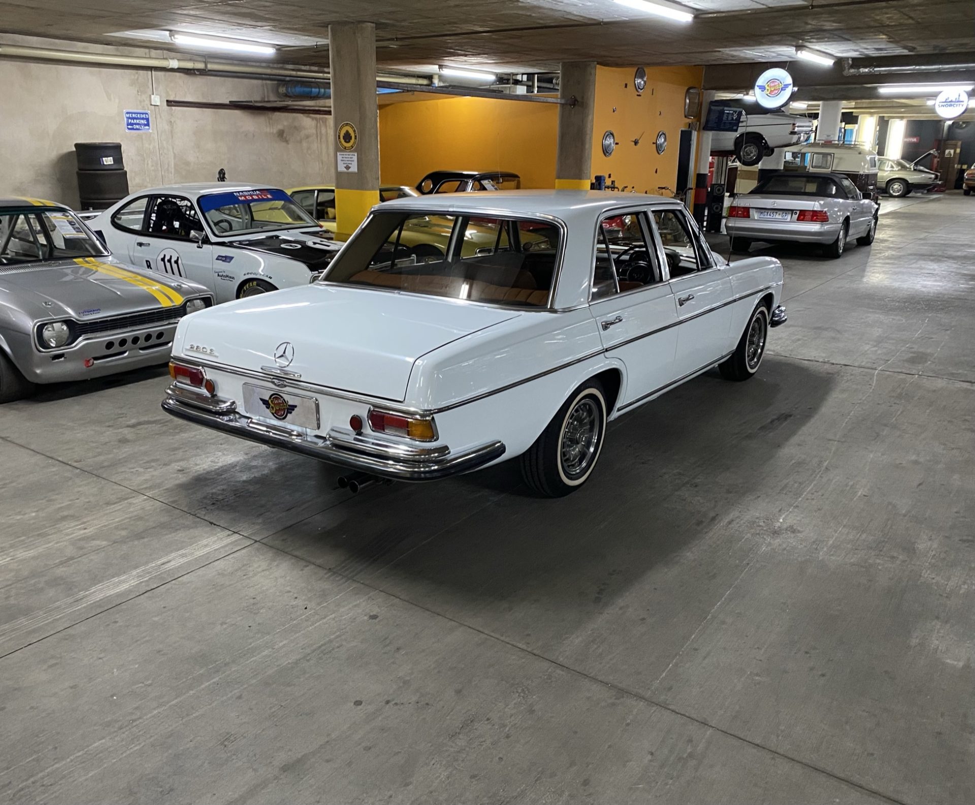 1969 Mercedes Benz 280S W108