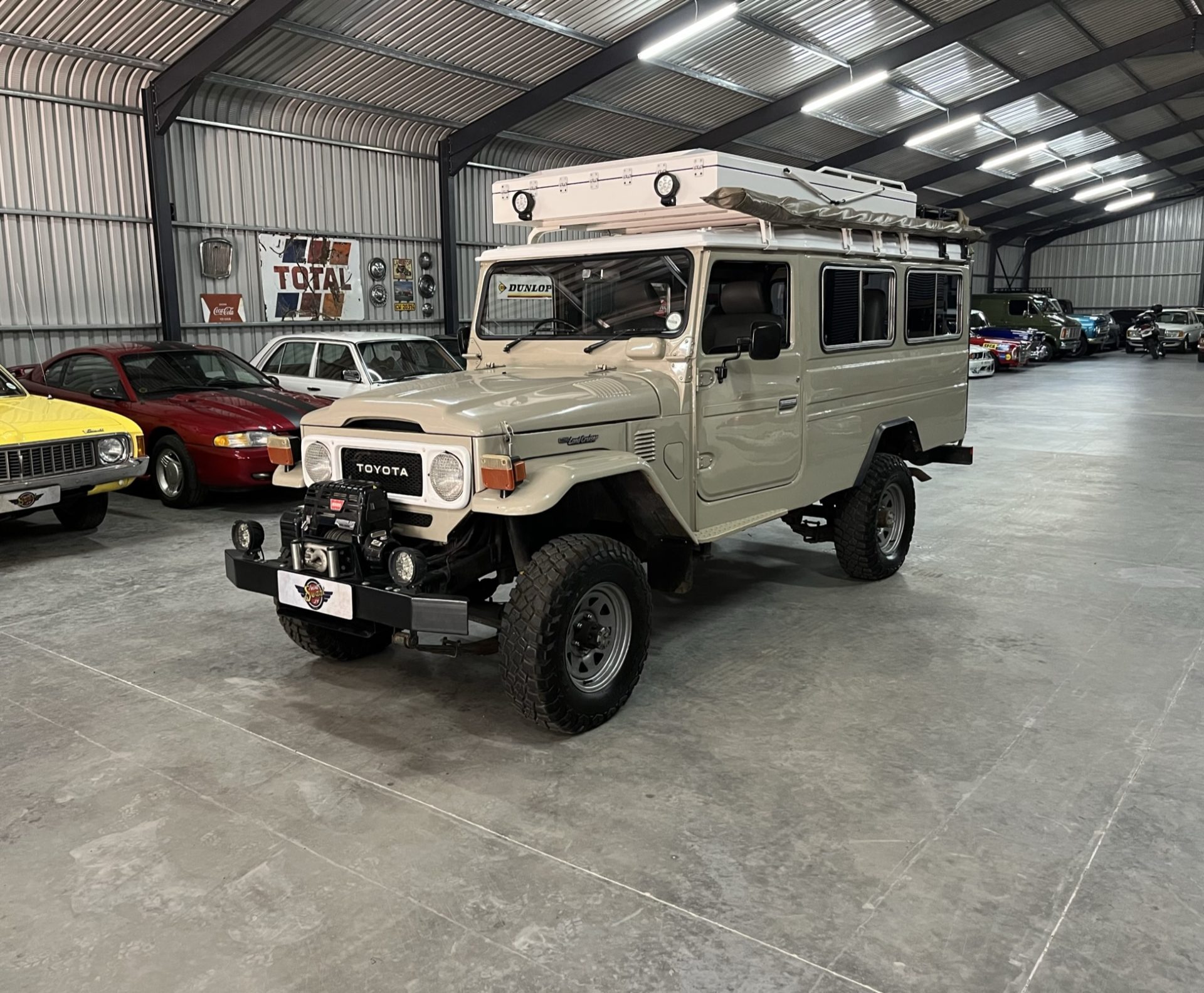 1981 Toyota Land Cruiser FJ45 “Troopy” V8