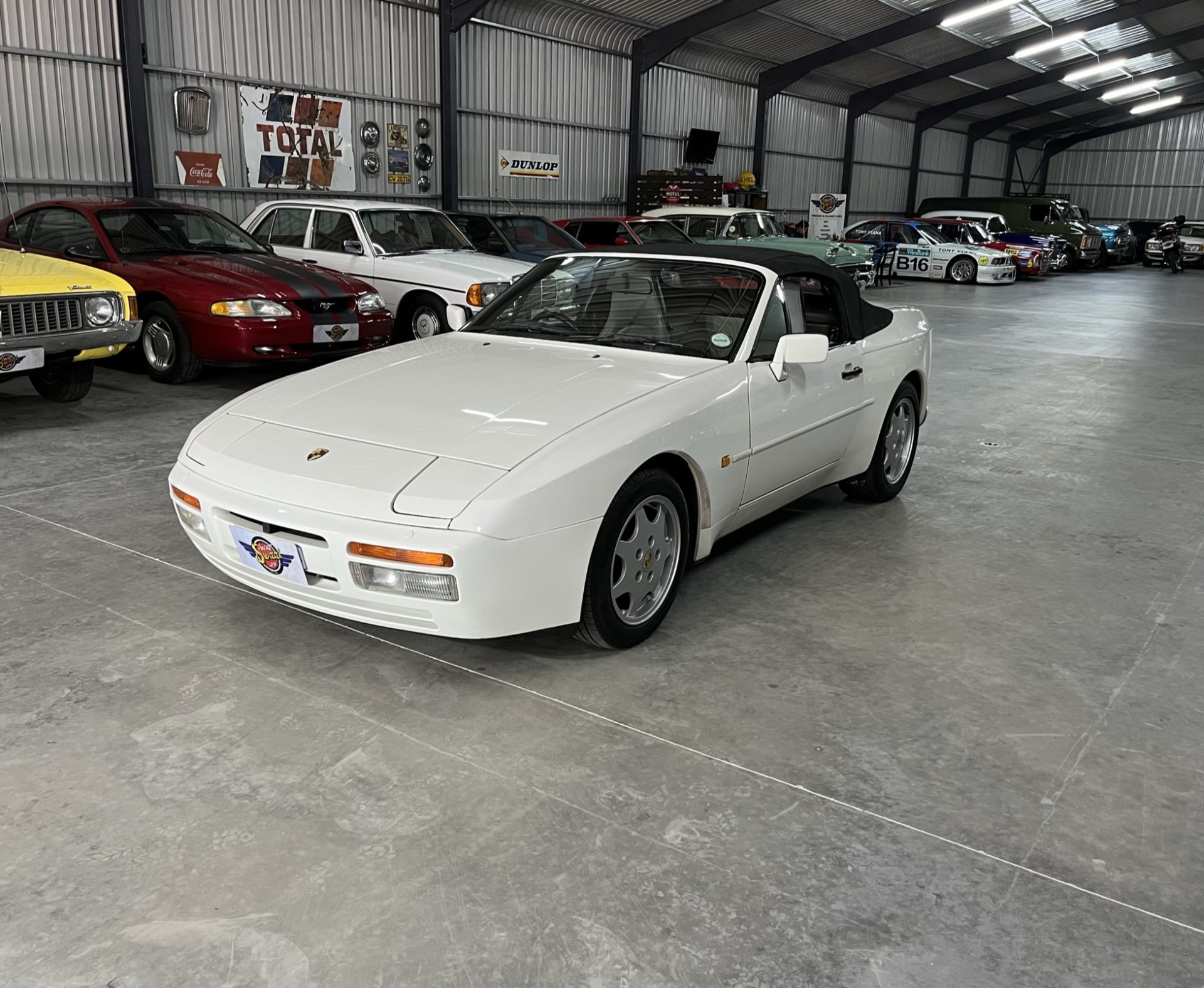 1989 Porsche 944 Cabriolet