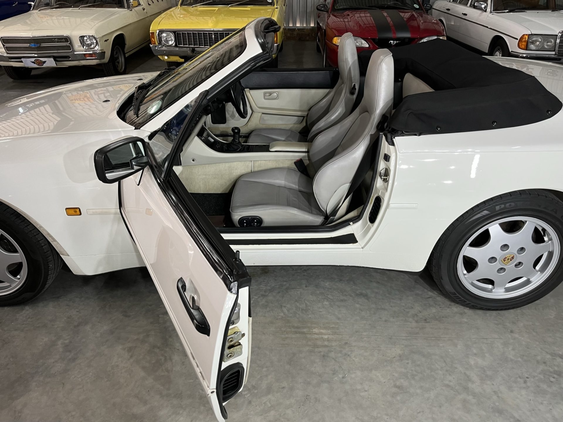 1989 Porsche 944 Cabriolet