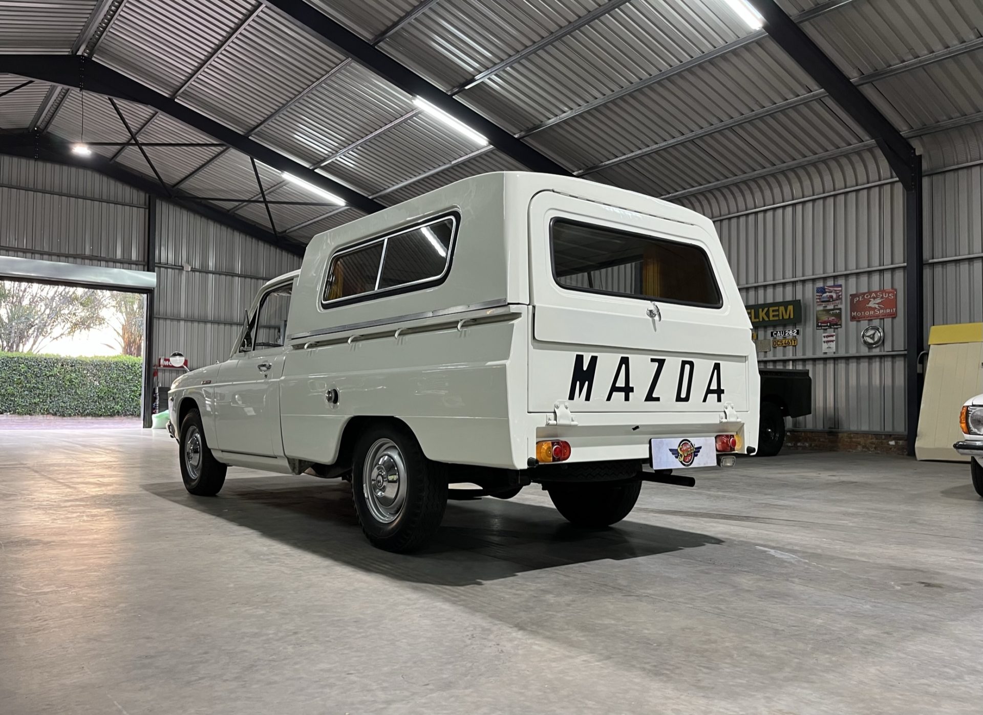 1973 Mazda B1600