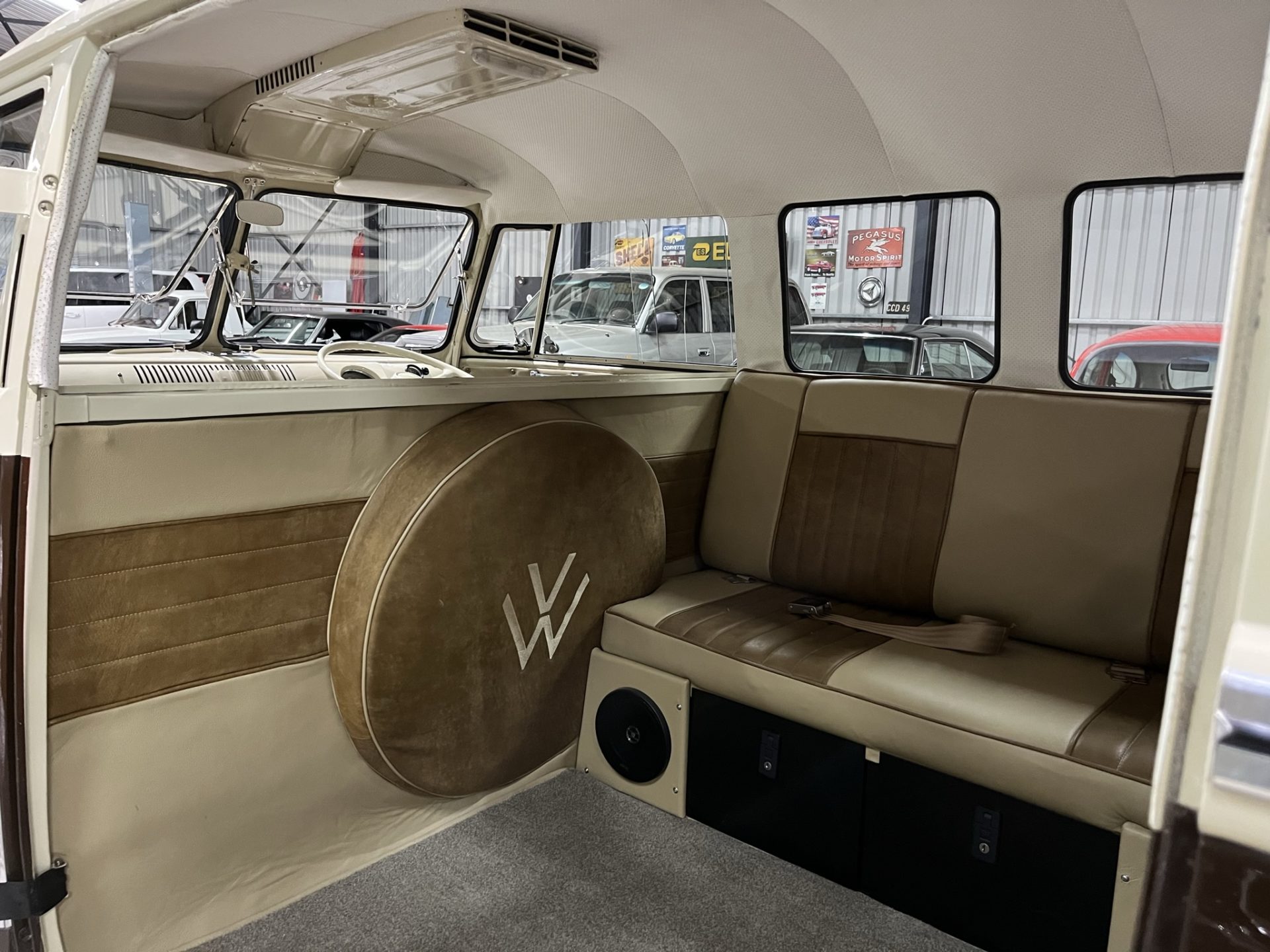 1958 Volkswagen Split Window Kombi