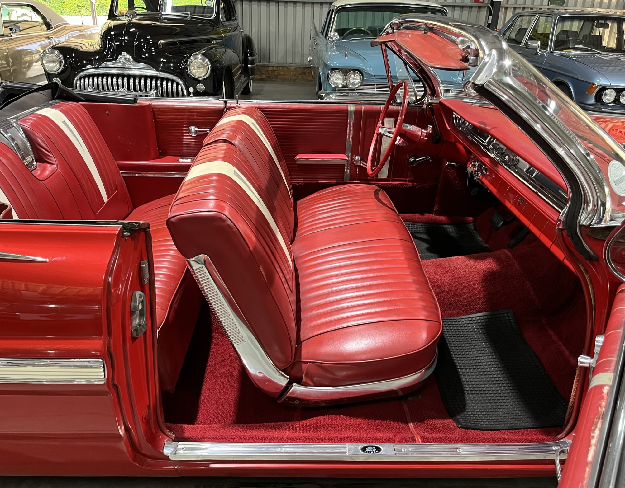 1962 Pontiac Parisienne Convertible V8