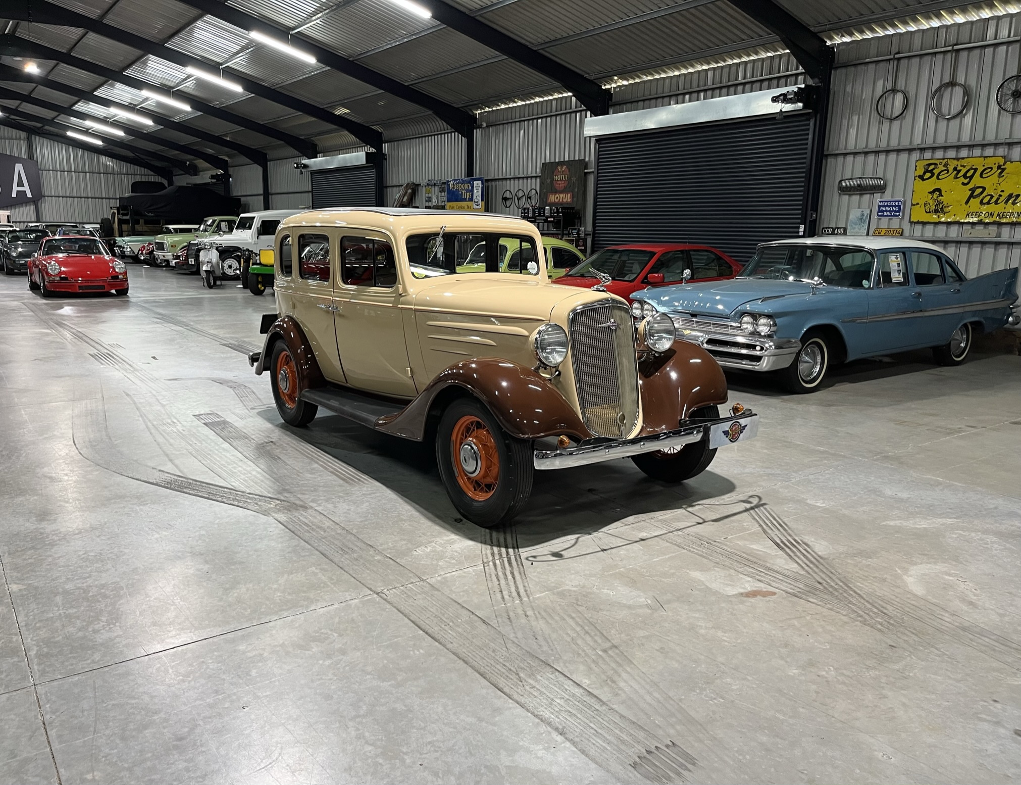 1934 Chevrolet Sedan