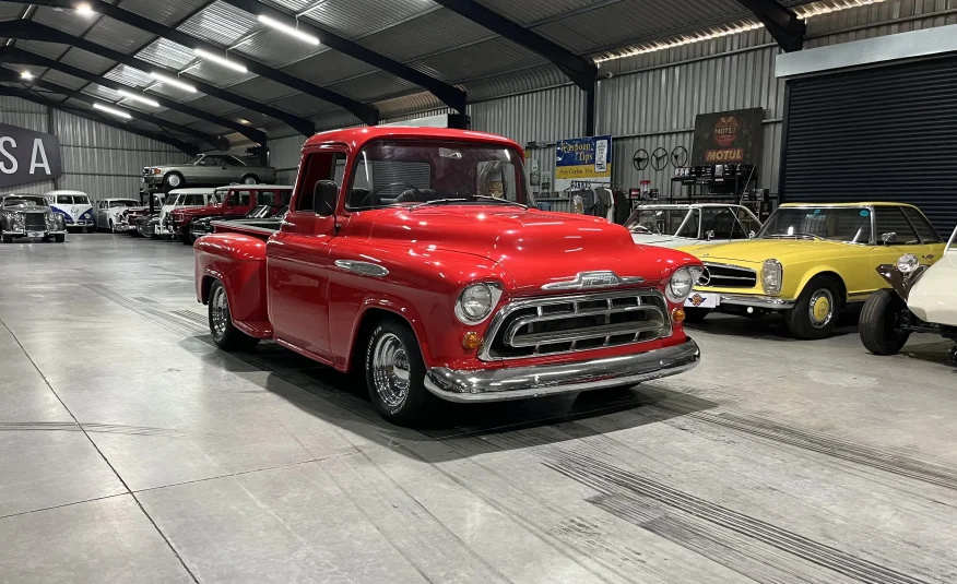 1957 Chevrolet 3100 V8 Pickup