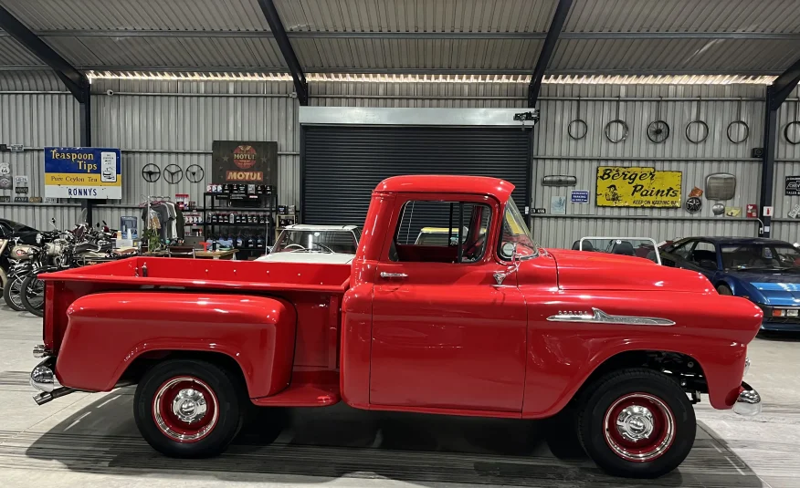 1958 Chevrolet Apache V8