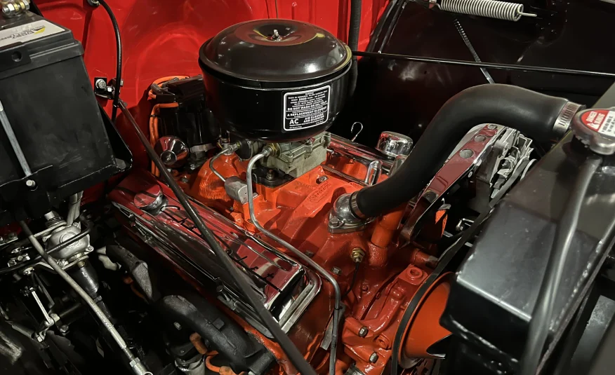 1958 Chevrolet Apache V8