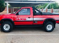 1991 Nissan LWD 4×4 V8