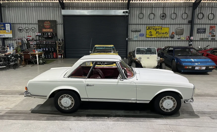 1968 Mercedes Benz Pagoda 280SL Manual (RHD)