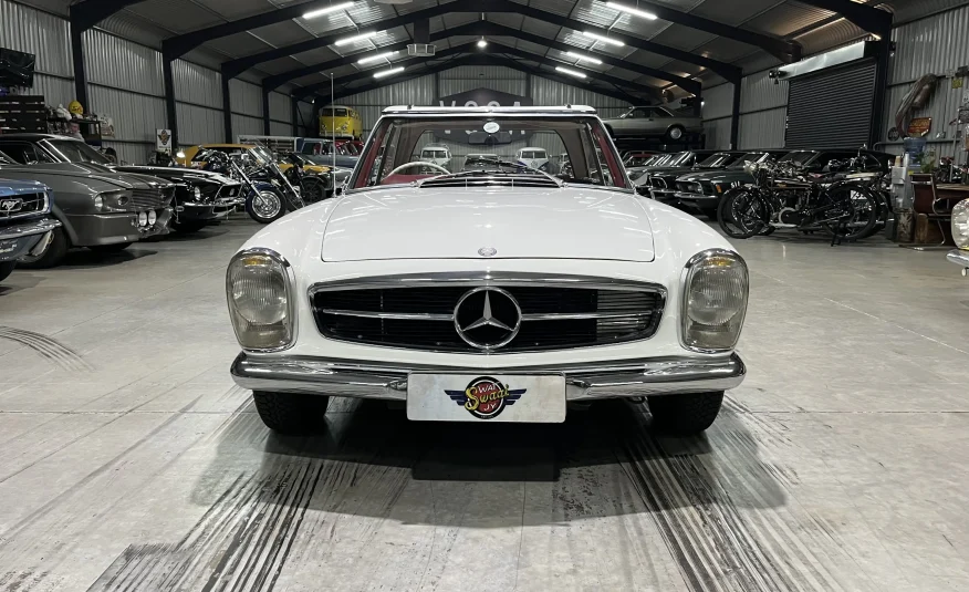 1968 Mercedes Benz Pagoda 280SL Manual (RHD)