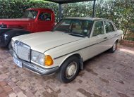 1982 Mercedes-Benz (W123) 230E