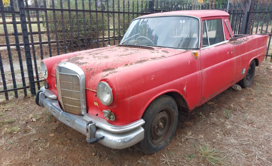 Mercedes-Benz Fintail Pickup project