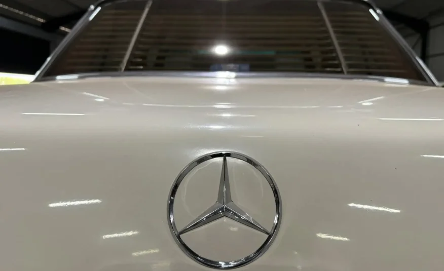 1968 Mercedes-Benz 280SE W108