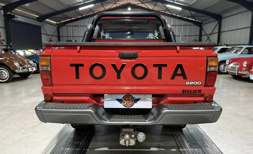 1989 Toyota Hilux 2.2L 4×4 Double Cab