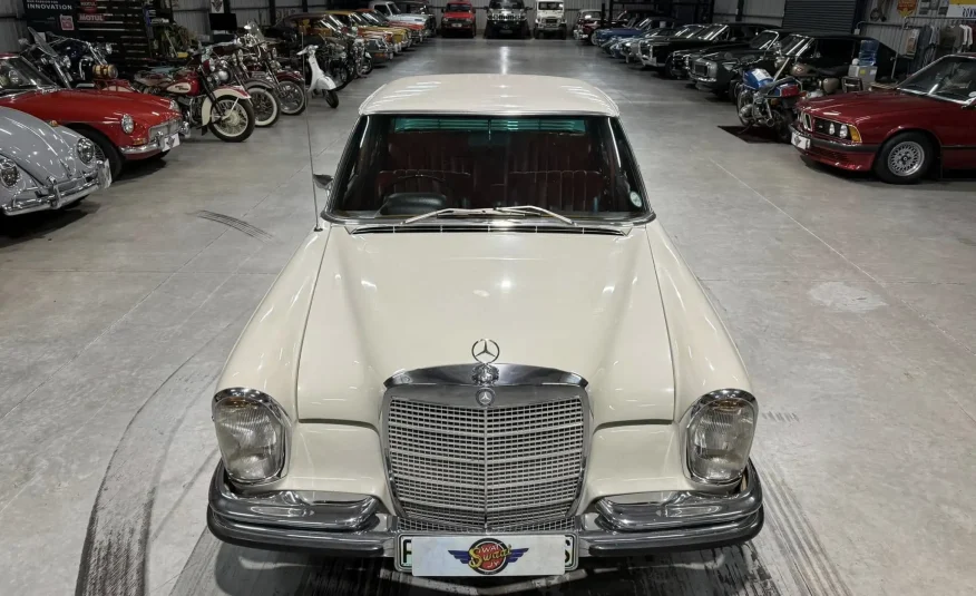 1968 Mercedes-Benz 280SE W108