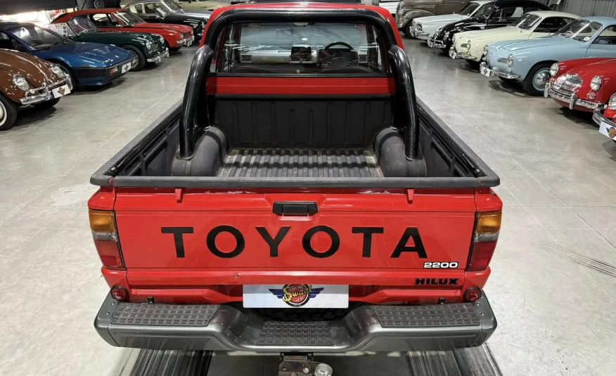 1989 Toyota Hilux 2.2L 4×4 Double Cab