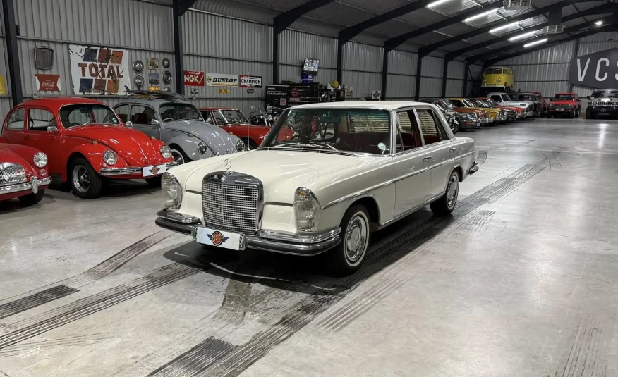 1968 Mercedes-Benz 280SE W108