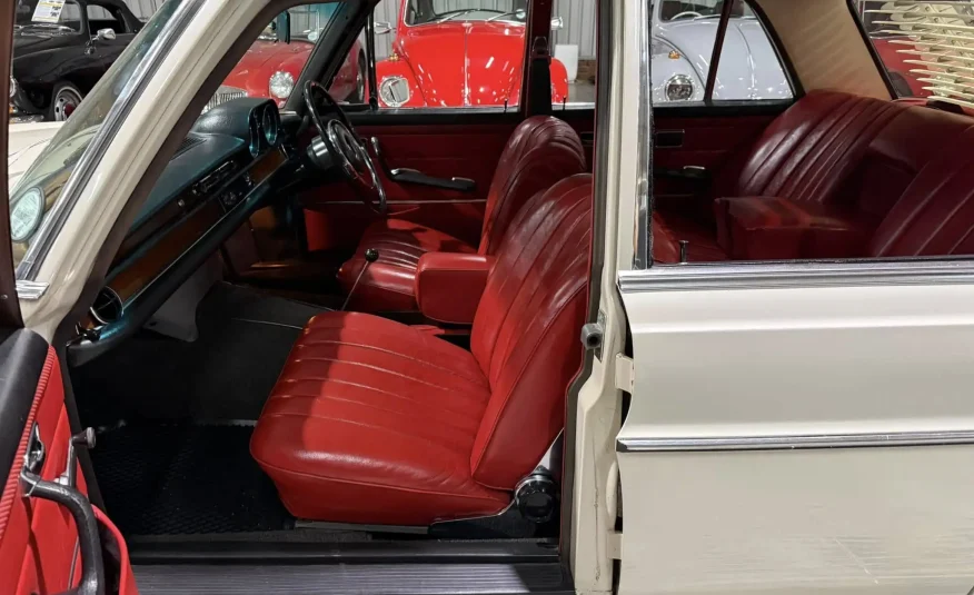 1968 Mercedes-Benz 280SE W108