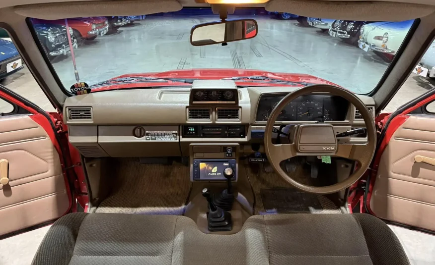 1989 Toyota Hilux 2.2L 4×4 Double Cab