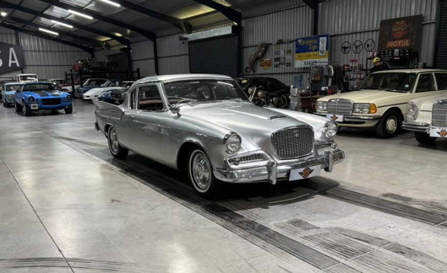 1960 Studebaker Silver Hawk