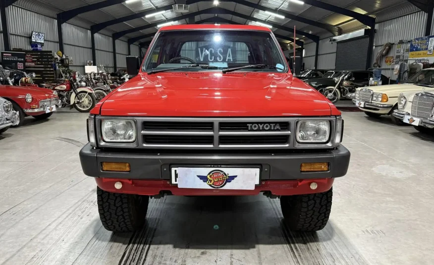 1989 Toyota Hilux 2.2L 4×4 Double Cab