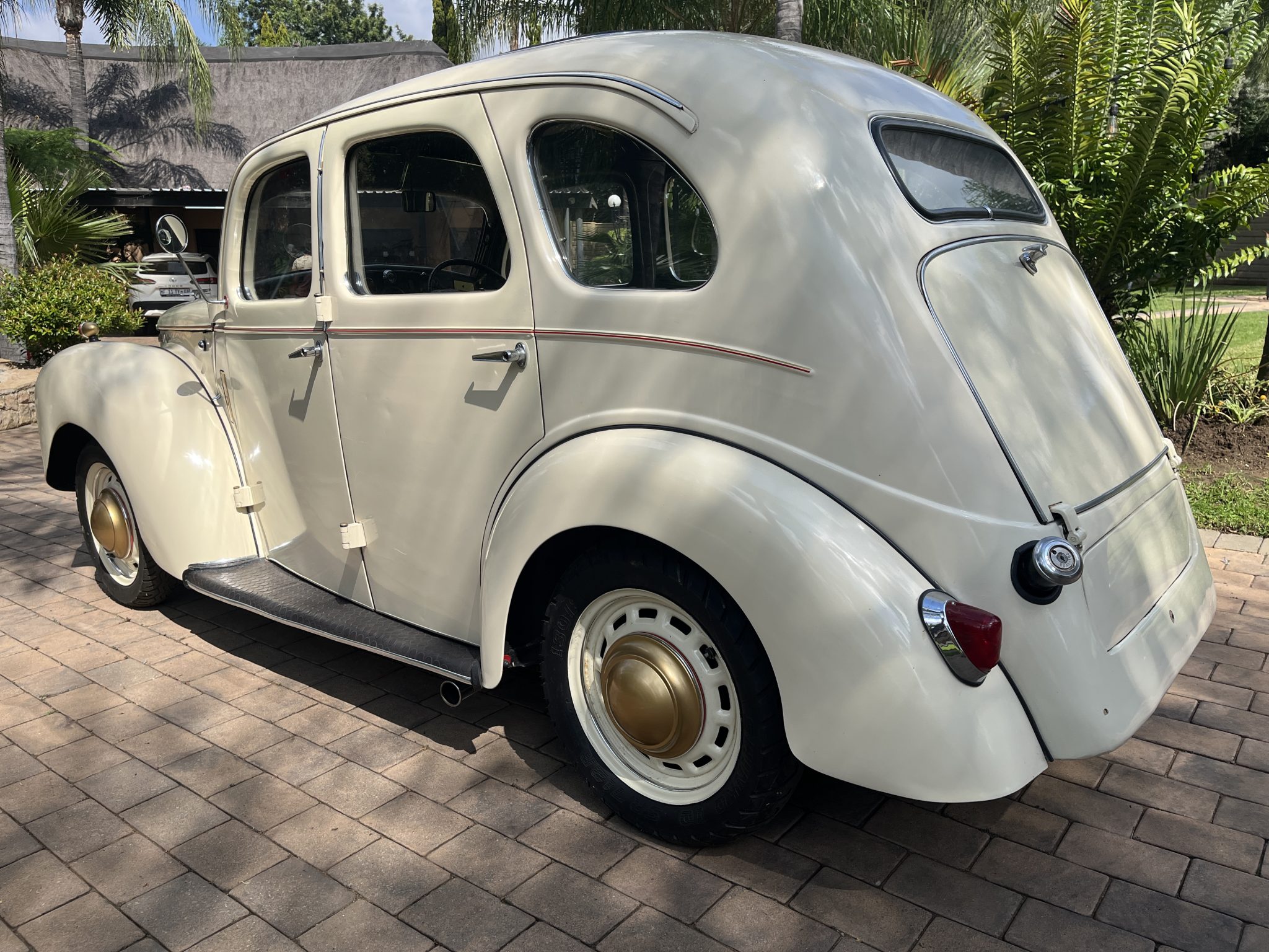 1948 Ford Prefect
