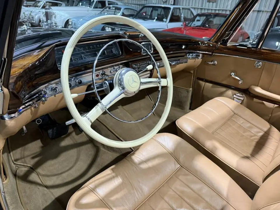 1958 Mercedes-Benz 220S Cabriolet