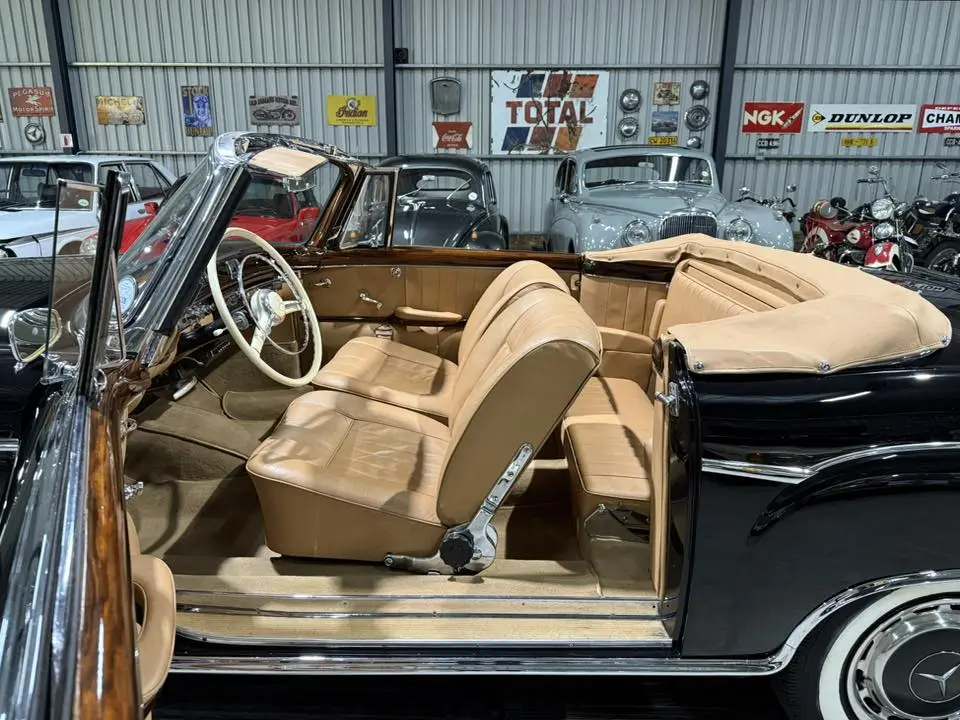 1958 Mercedes-Benz 220S Cabriolet