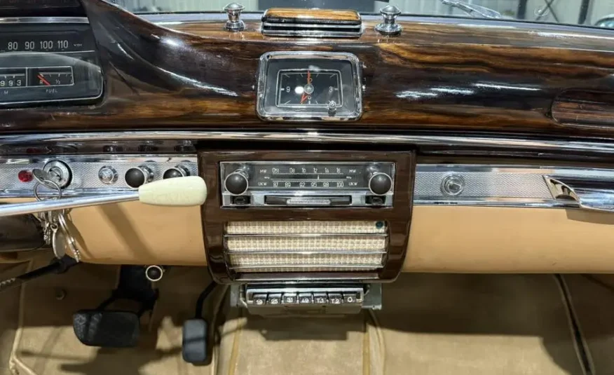 1958 Mercedes-Benz 220S Cabriolet