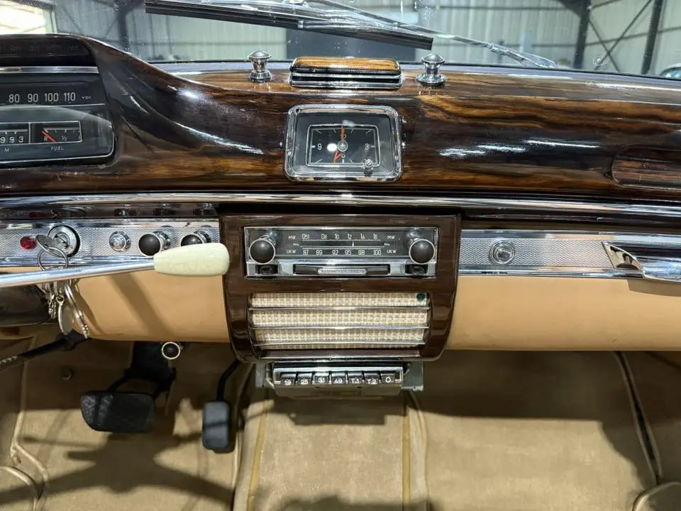 1958 Mercedes-Benz 220S Cabriolet