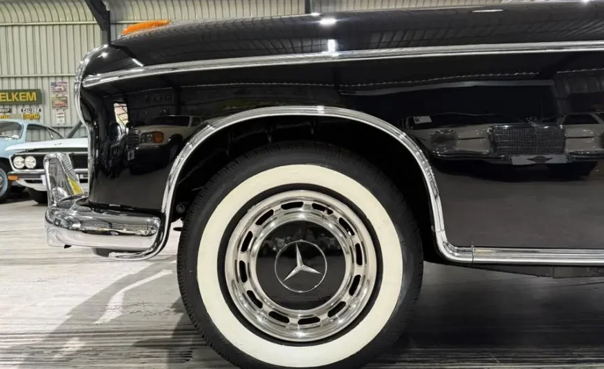 1958 Mercedes-Benz 220S Cabriolet