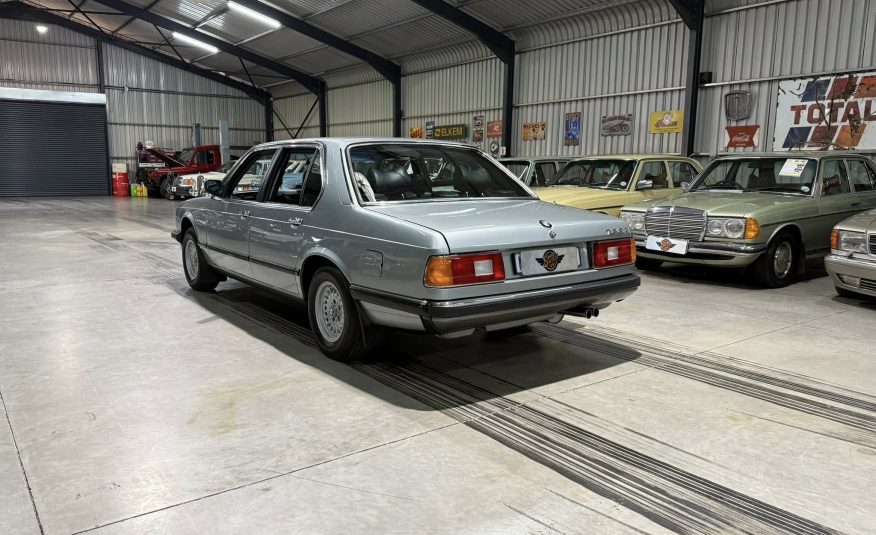 1986 BMW 728i (E23)