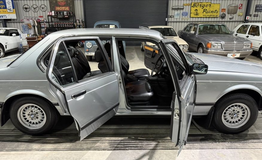 1986 BMW 728i (E23)