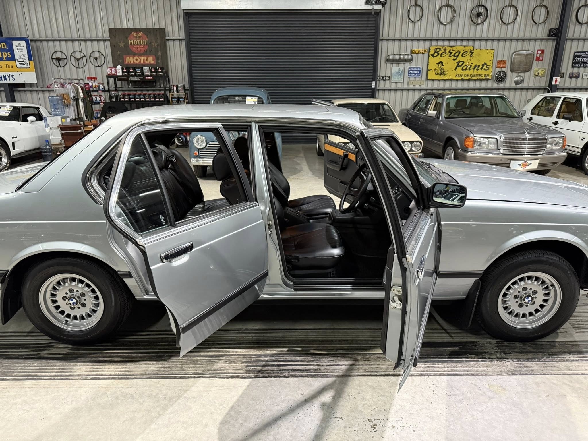 1986 BMW 728i (E23)