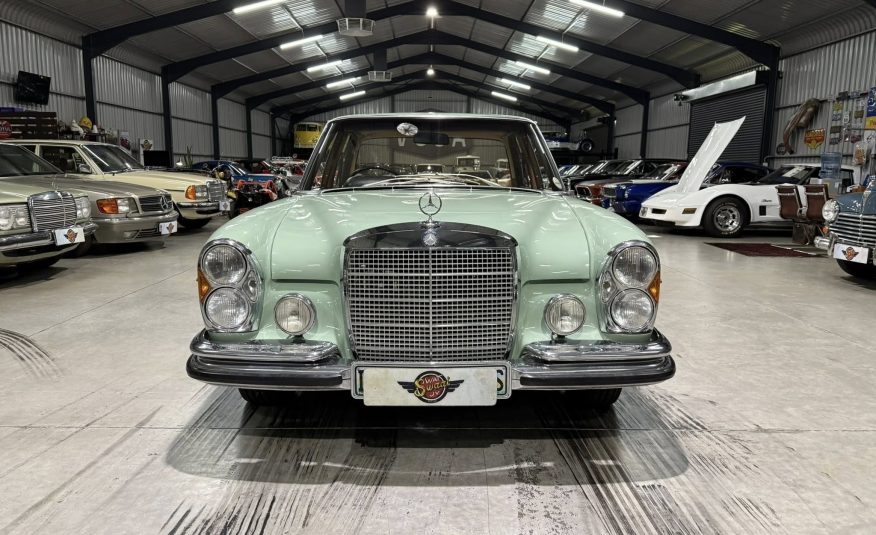 1970 Mercedes-Benz W108 280SE