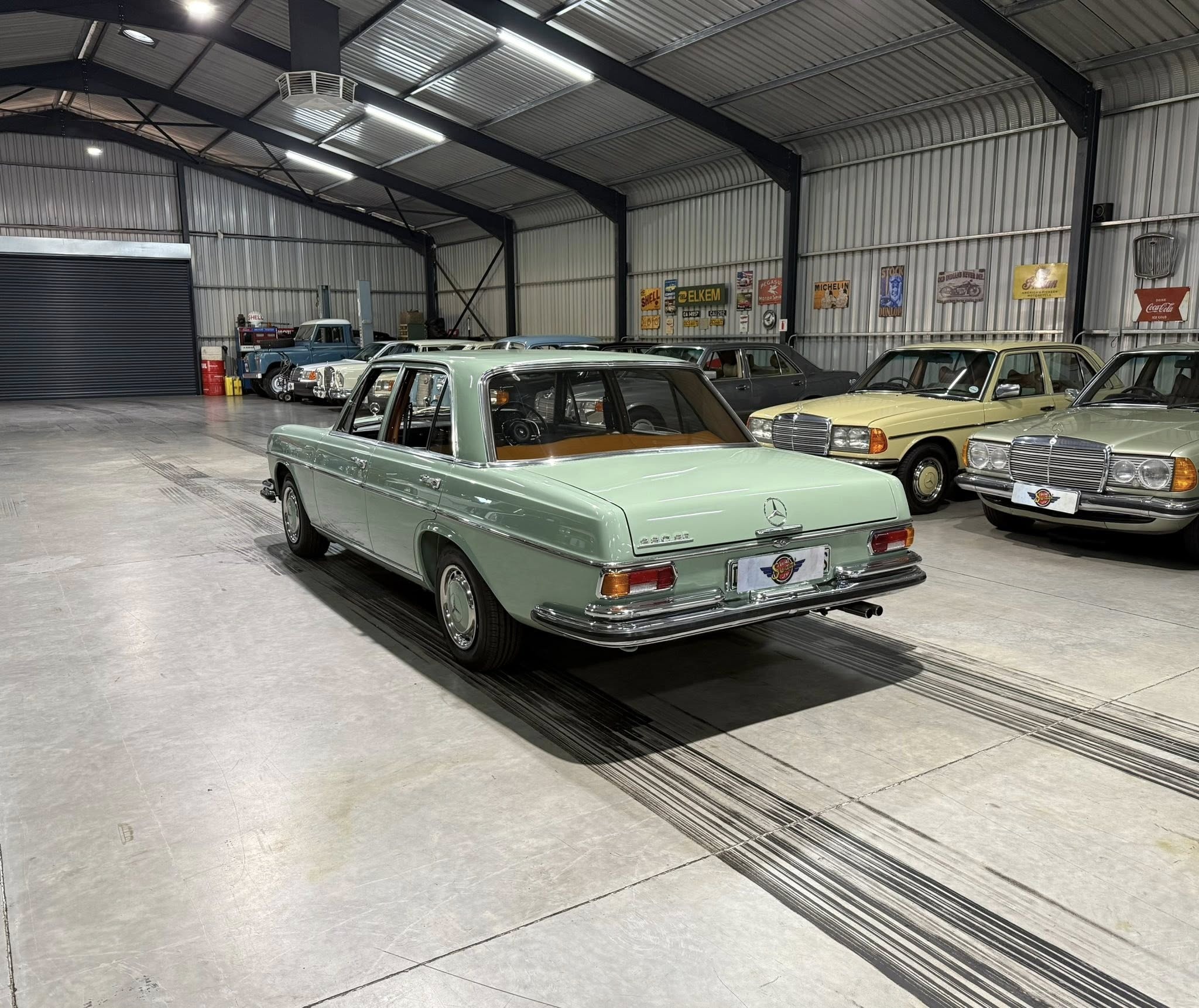 1970 Mercedes-Benz W108 280SE