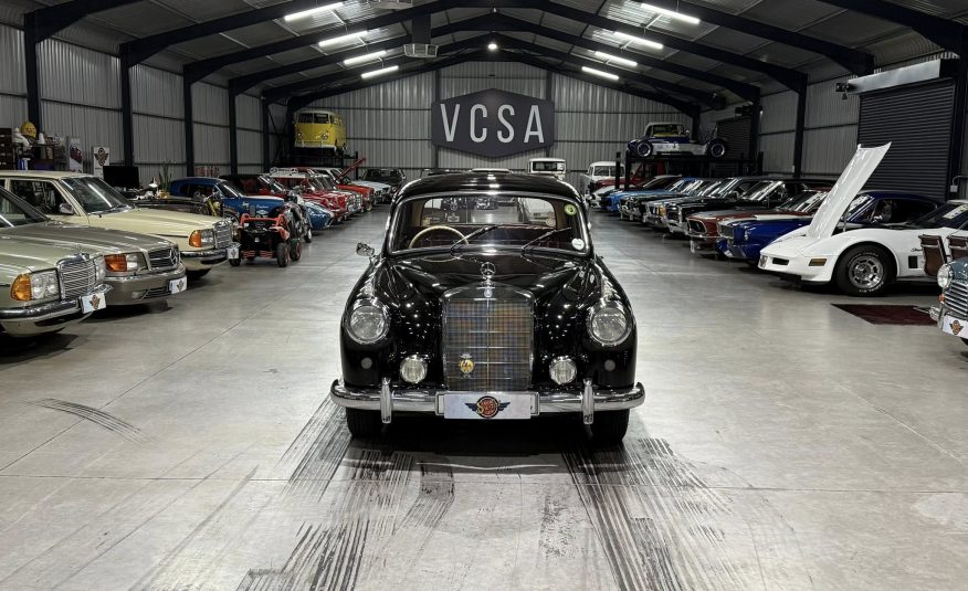1958 Mercedes-Benz 219 Ponton