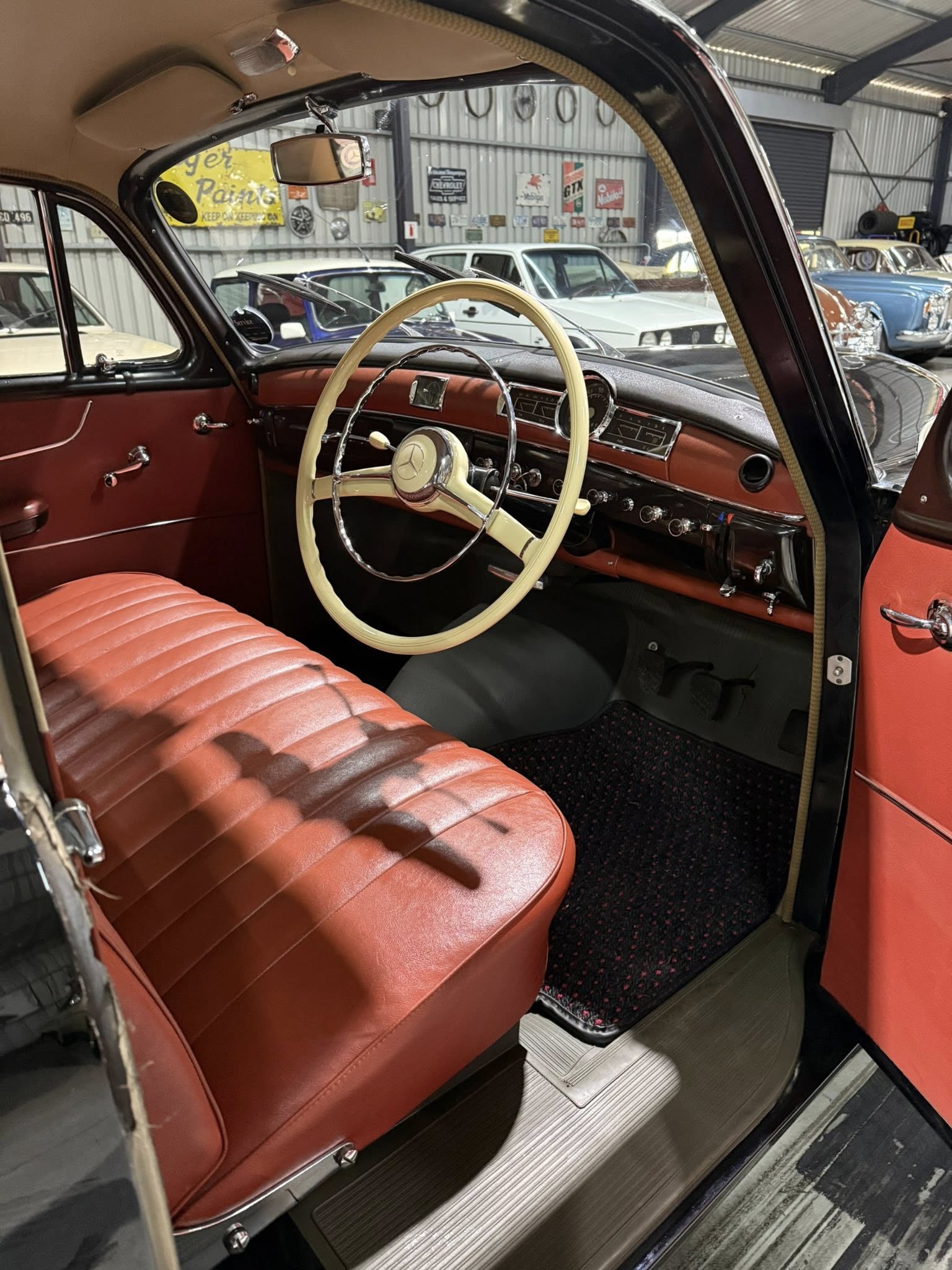 1958 Mercedes-Benz 219 Ponton