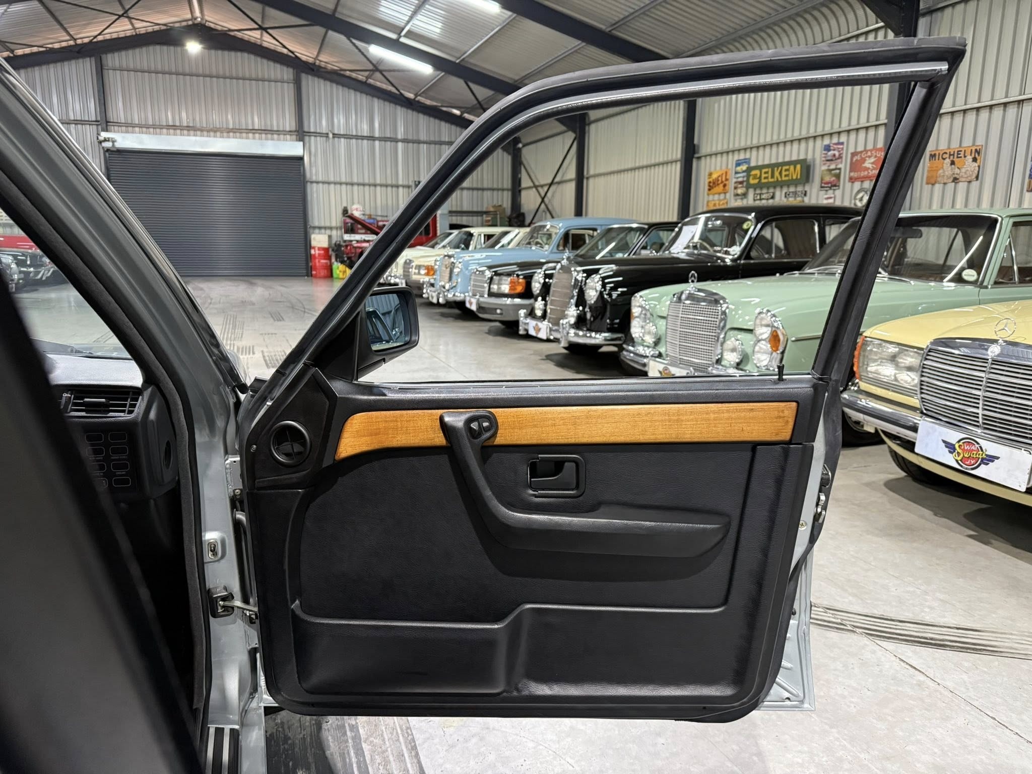1986 BMW 728i (E23)