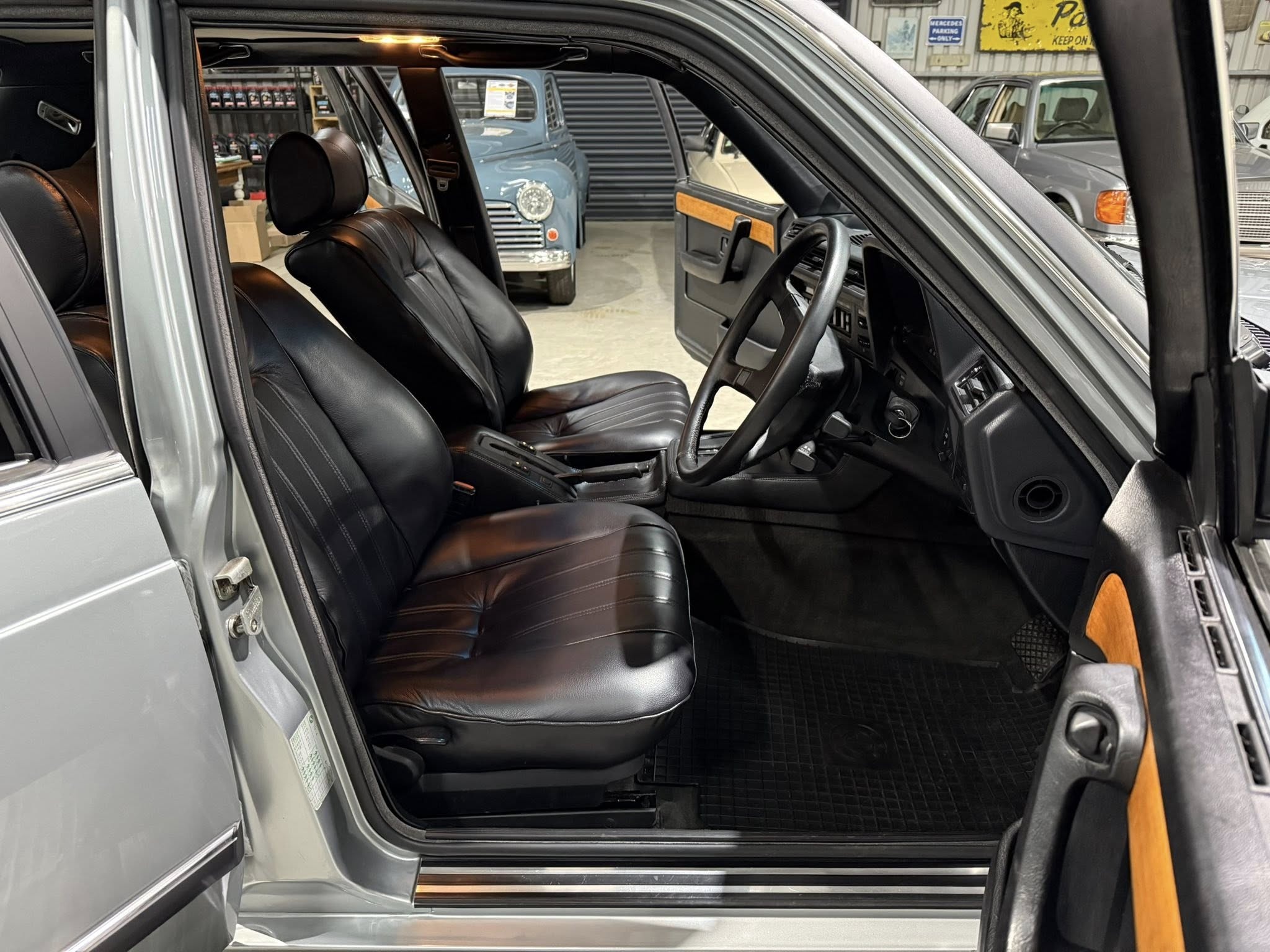 1986 BMW 728i (E23)
