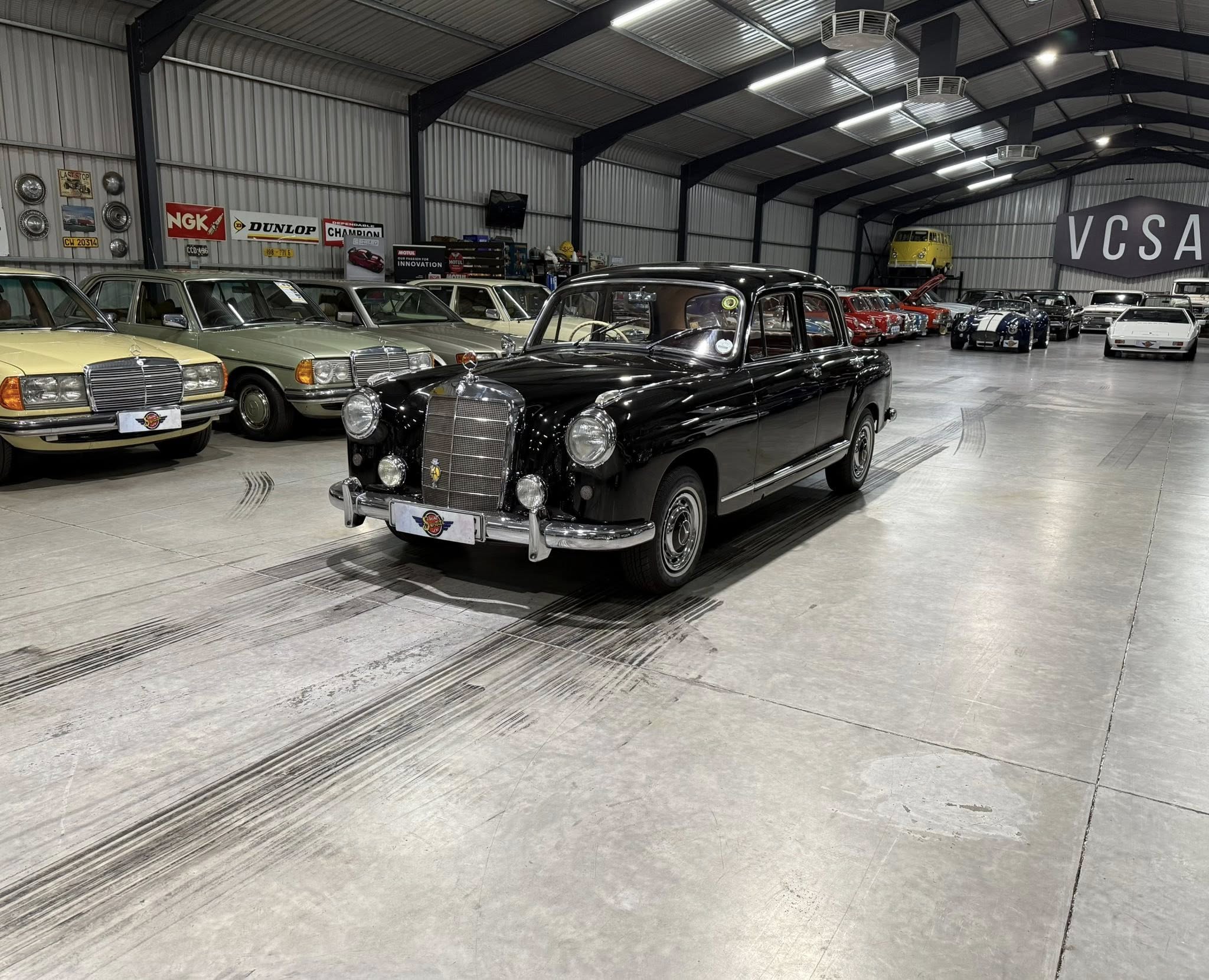 1958 Mercedes-Benz 219 Ponton