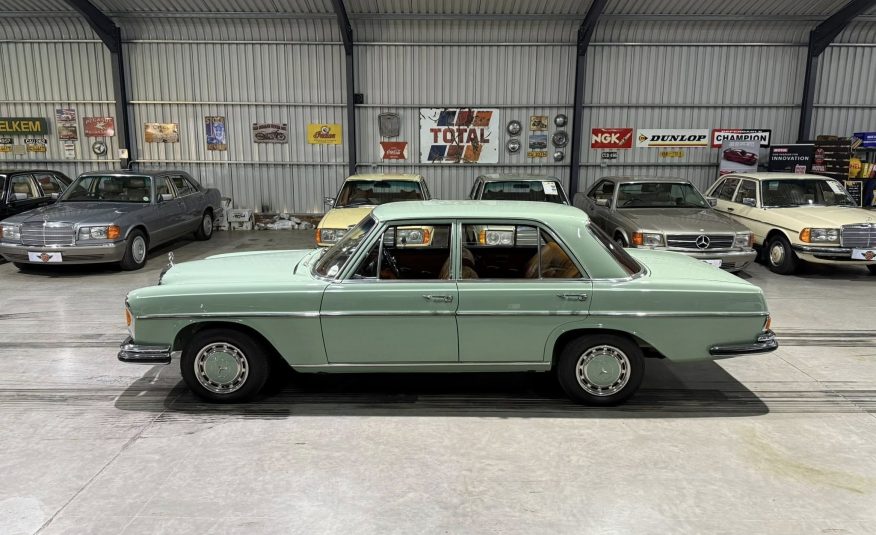 1970 Mercedes-Benz W108 280SE