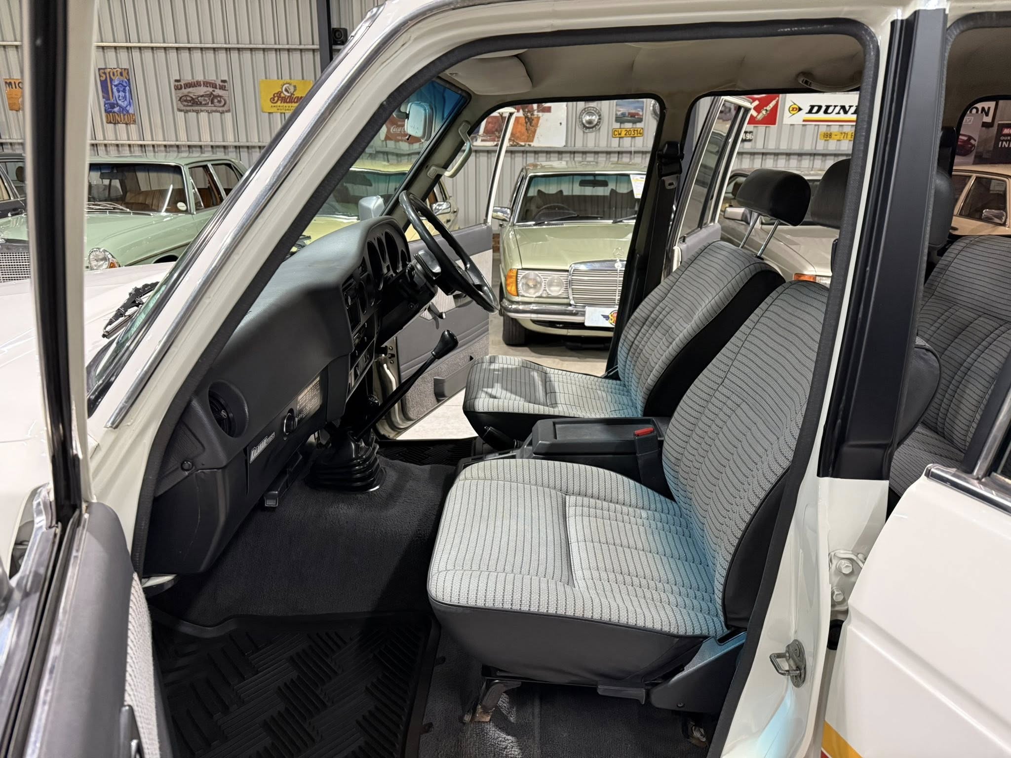 1989 Toyota Land Cruiser FJ62