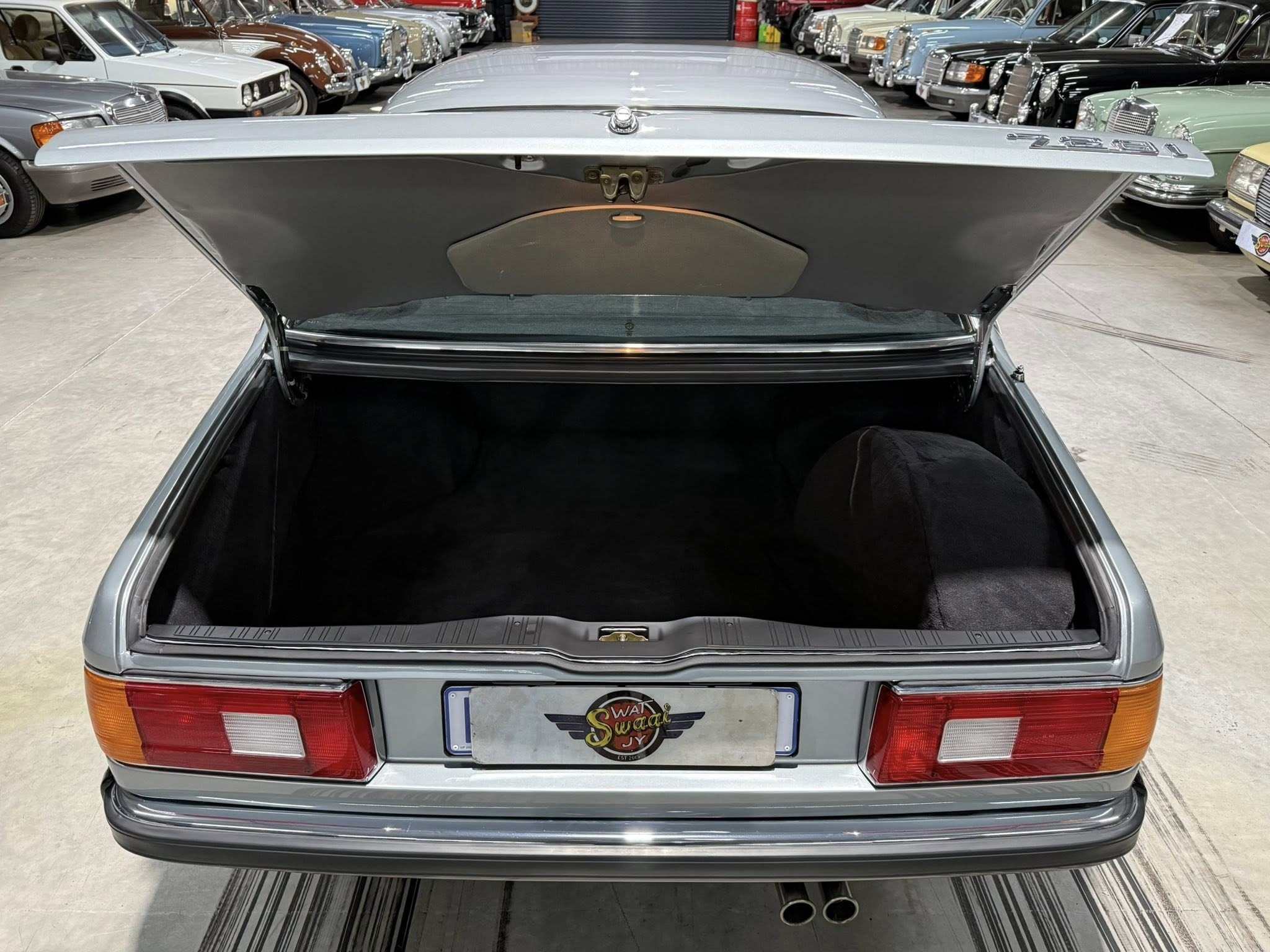 1986 BMW 728i (E23)