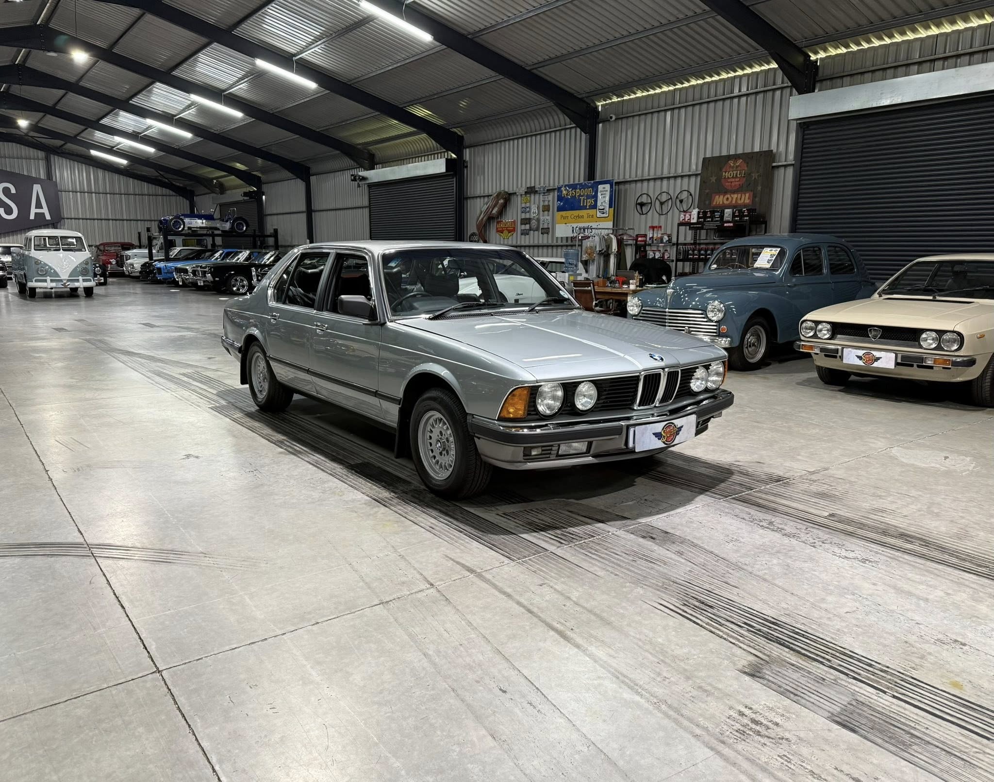 1986 BMW 728i (E23)