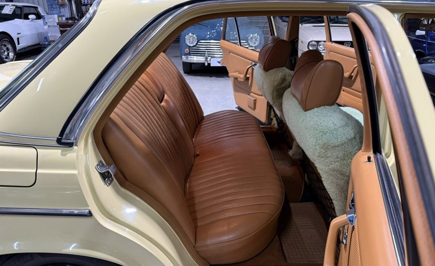 1980 Mercedes-Benz W123 280E